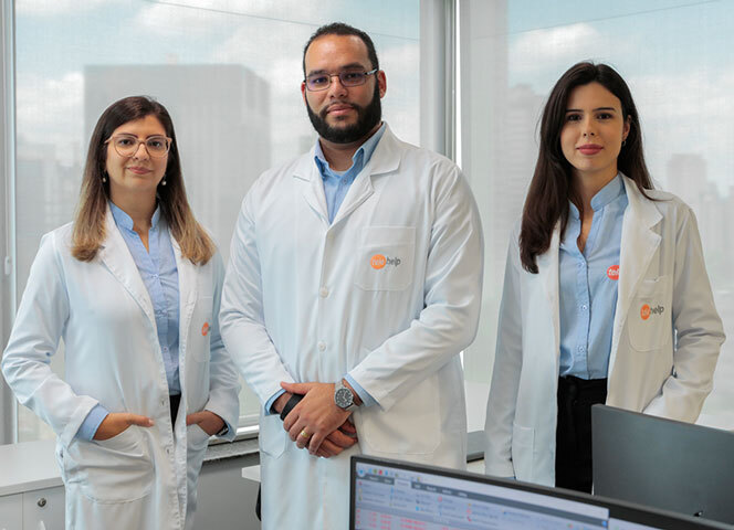 Imagem de um grupo de médicos da TeleHelp.